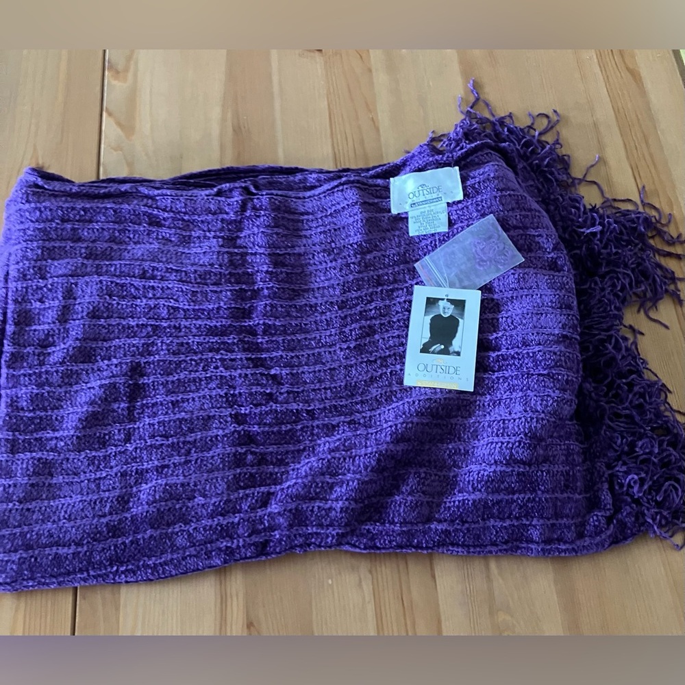 NWT QVC Luxurious Purple Knit Throw/Wrap Purple